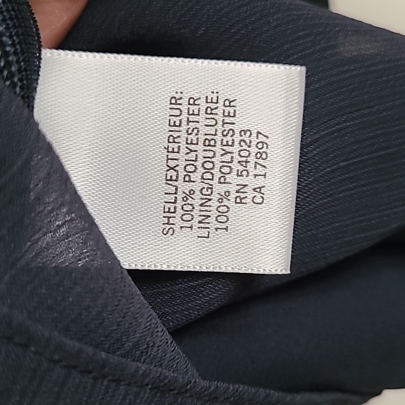 Banana Republic cap sleeve blouse - Picture 4 of 4